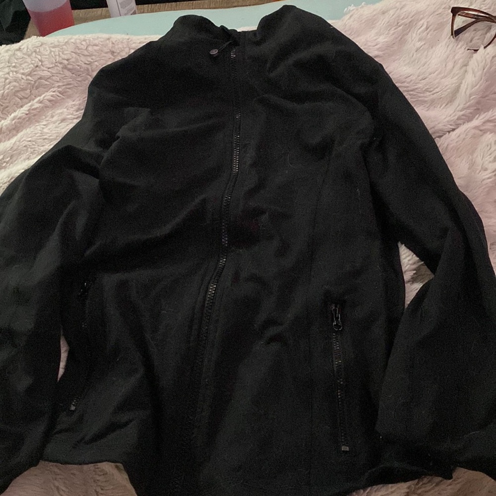 black running jacket